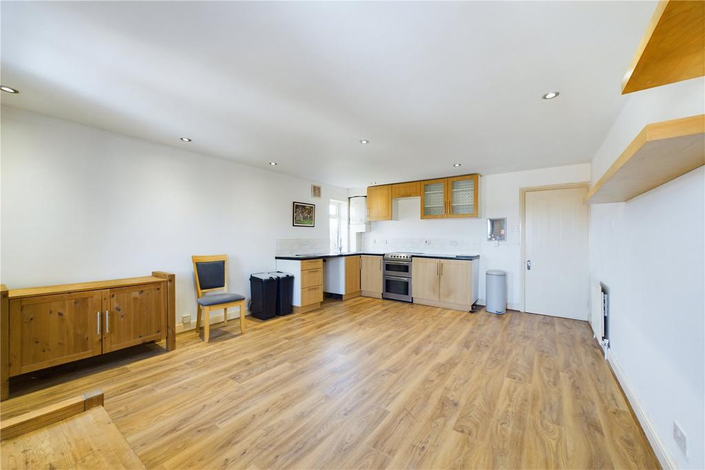Living Room/Kitchen
