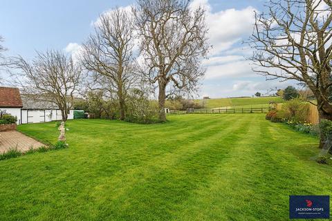 4 bedroom detached house for sale, High Street, Tingrith, Bedfordshire, MK17