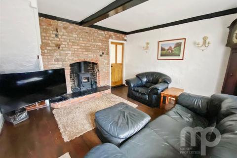 4 bedroom end of terrace house for sale, Hargham Road, Attleborough NR17