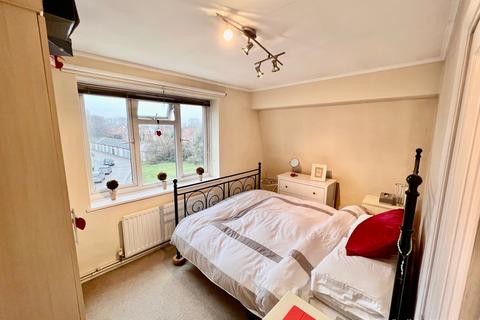 1 bedroom flat to rent - Walpole Close