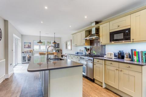 4 bedroom detached house for sale, Horseshoe Crescent, Beaconsfield, HP9