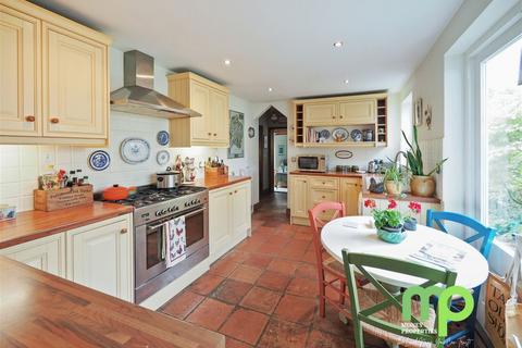 3 bedroom terraced house for sale, Damgate Street, Wymondham NR18