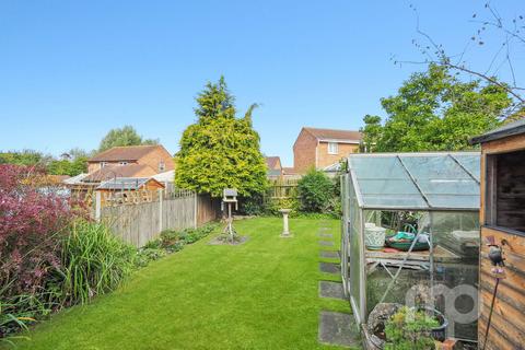 3 bedroom semi-detached house for sale, Pheasant Close, Norwich NR14