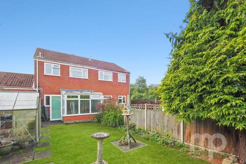 3 bedroom semi-detached house for sale, Pheasant Close, Norwich NR14