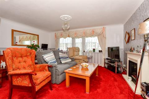 2 bedroom ground floor flat for sale, Lord Warden Avenue, Walmer, Deal, Kent