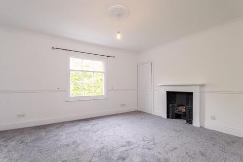 2 bedroom flat to rent - Tanner Row, York, YO1
