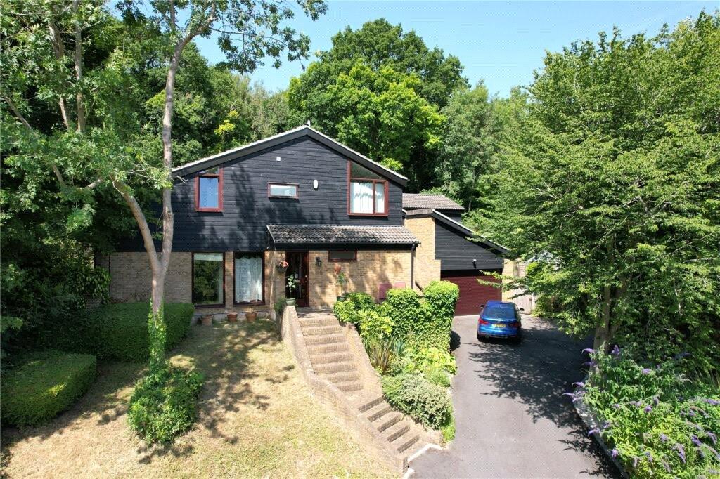 Redhill Wood, New Ash Green... 5 bed detached house for sale £900,000
