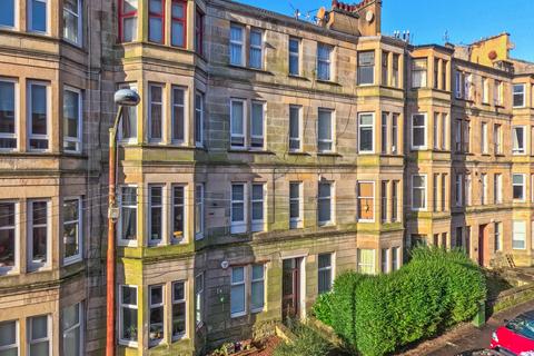 1 bedroom flat for sale, Skirving Street, Flat 3/2, Shawlands, Glasgow, G41 3AJ