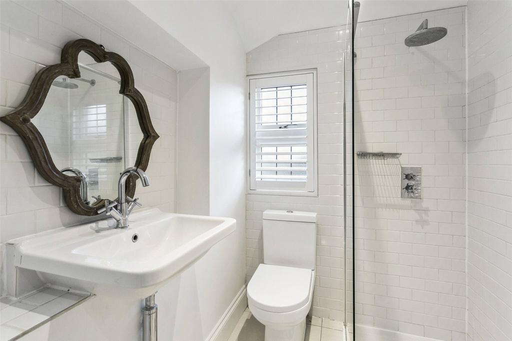 Family Shower Room