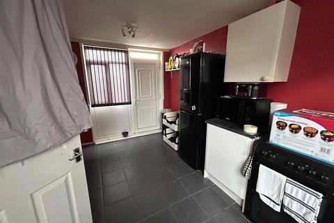 2 bedroom terraced house for sale, Davidstow Close, Bransholme, Hull, East Riding of Yorkshire, HU7 4EA