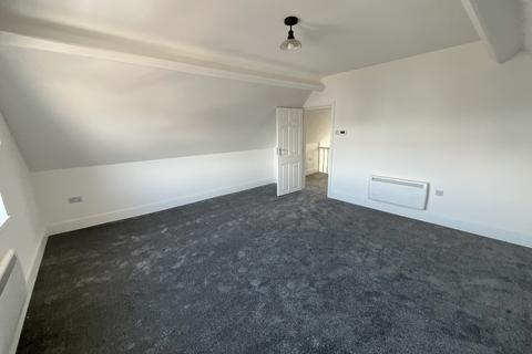 3 bedroom flat to rent - Turner Street, Newport,