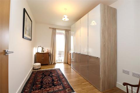 3 bedroom flat for sale - Woking, Surrey GU22