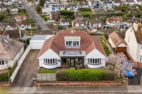4 bedroom detached bungalow for sale, Barcombe Heights, Preston, Paignton