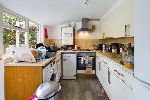 6 bedroom terraced house to rent, Caledonian Road, Brighton, BN2