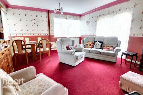 9 Greenleafe Avenue, Wheatley Hills, Doncaster, DN2 5RG