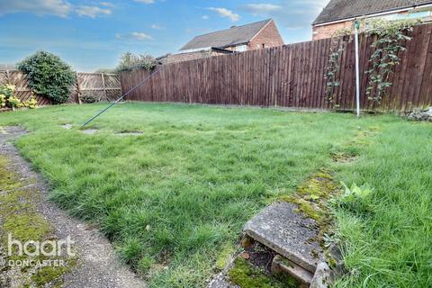 9 Greenleafe Avenue, Wheatley Hills, Doncaster, DN2 5RG