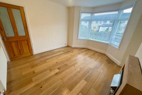 23 Batson Gardens, Paignton, TQ4 5LT
