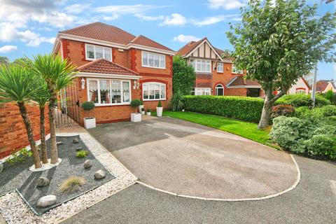 4 bedroom detached house for sale, Sunflower Meadow, Irlam, M44