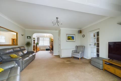 49 Iris Crescent, Bexleyheath, DA7 5QB