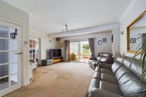 49 Iris Crescent, Bexleyheath, DA7 5QB