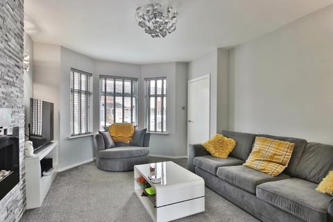 2 bedroom end of terrace house for sale - Brooklands Road, Hull,HU5 5AF