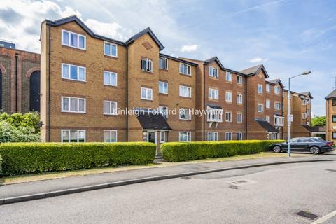 1 bedroom apartment to rent - Armoury Road London SE8