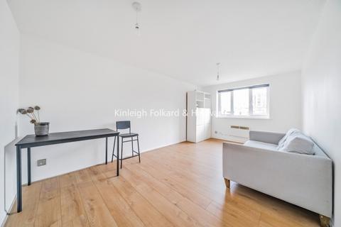 1 bedroom apartment to rent, Armoury Road London SE8