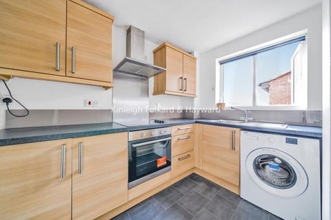 1 bedroom apartment to rent, Armoury Road London SE8