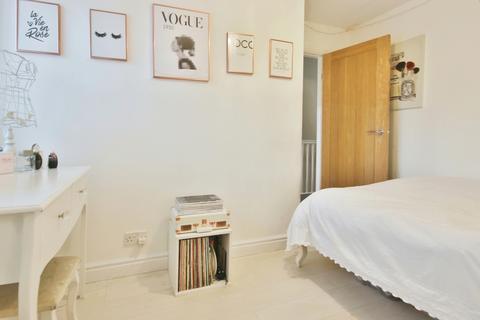 3 Barleigh Croft, Hull, HU9 4UF