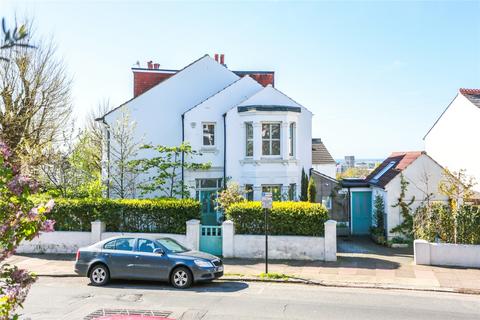 4 bedroom end of terrace house for sale, Edburton Avenue, Brighton, East Sussex, BN1