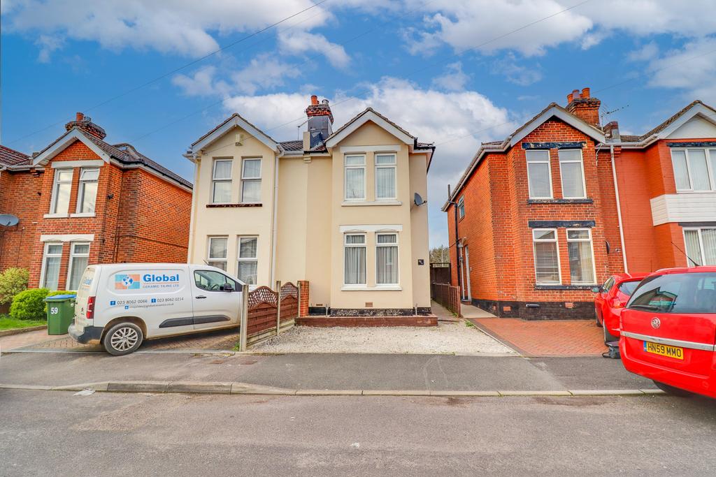 Porchester Road, Woolston 3 bed semidetached house for sale £330,000