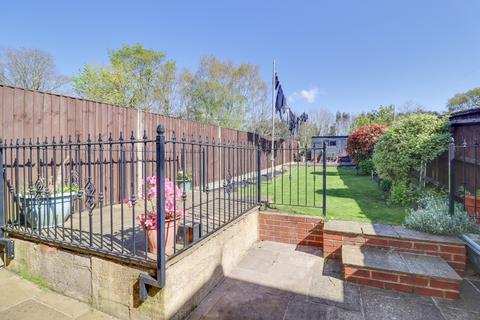 3 bedroom semi-detached house for sale, Porchester Road, Woolston