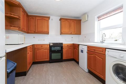 2 bedroom apartment for sale - Homewood Court, Cedars Village, Chorleywood, Hertfordshire, WD3