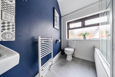 10 Brookside, Knighton, LD7 1DW