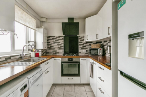 81 Charlton Close, Muscliff, Bournemouth, BH9 3PS
