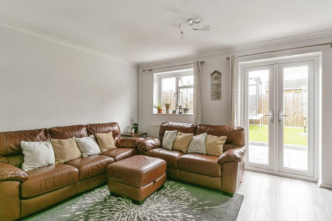 81 Charlton Close, Muscliff, Bournemouth, BH9 3PS