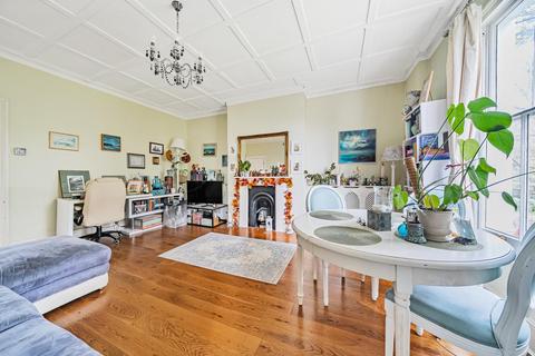 1 bedroom flat for sale, Granville Park, Blackheath