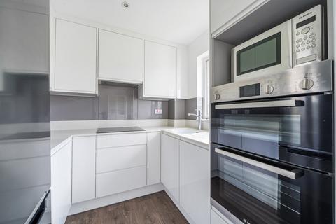 2 bedroom flat for sale - Shepperton Court Drive, Shepperton, TW17
