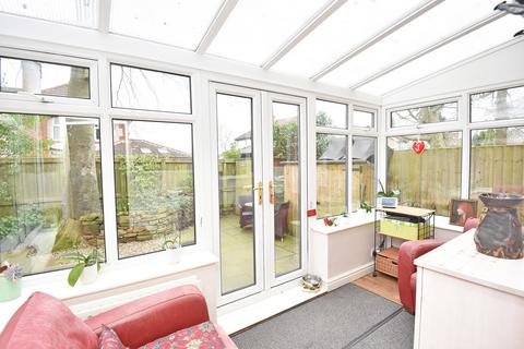 2 bedroom terraced house for sale, Oatlands Drive, Harrogate