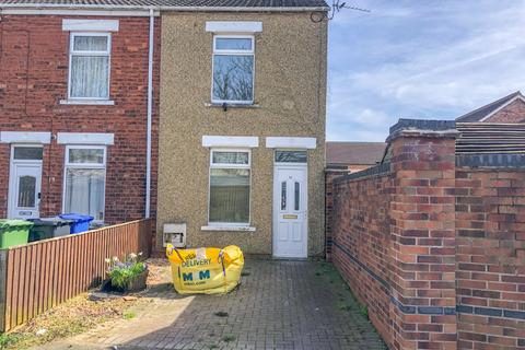 2 bedroom end of terrace house to rent, Haycroft Avenue, Grimsby, N E Lincolnshire, DN31