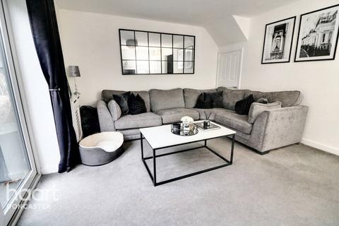 118 Roberts Road, Edlington, Doncaster, DN12 1JH