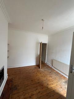 2 bedroom terraced house to rent - Danvers Road, Leicester