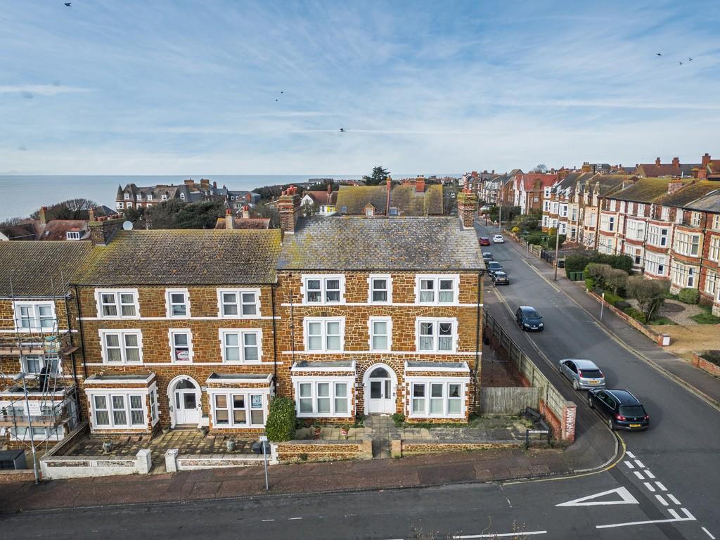 Hunstanton 2 bed apartment for sale £200,000