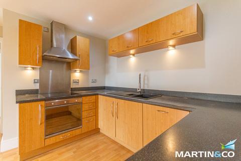2 bedroom apartment to rent - Spire Court, Manor Road, Edgbaston, B16