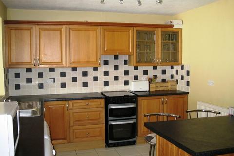 1 bedroom in a flat share to rent, Slaidburn Drive (Room 2), Lancaster LA1