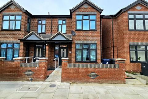 4 bedroom semi-detached house for sale - Church Avenue,  Southall, UB2
