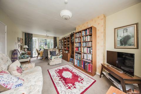 5 Fermor Way, Crowborough, TN6 3AR