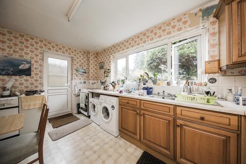 5 Fermor Way, Crowborough, TN6 3AR