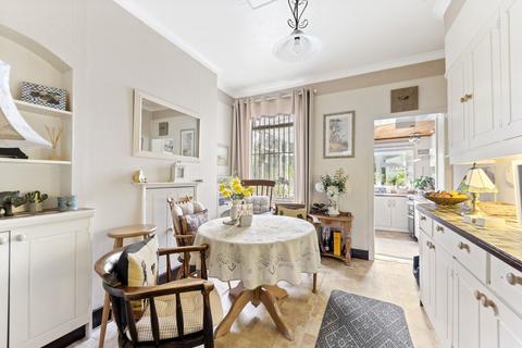 60 Westmount Road, Eltham, London, SE9 1JE