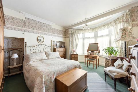 60 Westmount Road, Eltham, London, SE9 1JE